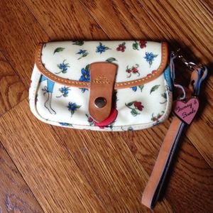 Dooney and Bourke wristlet