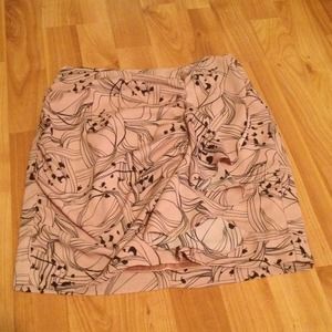 Neutral pink and black skirt