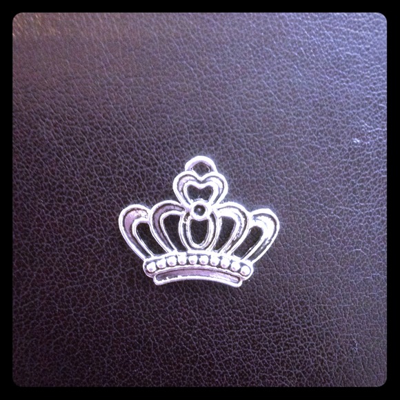 Accessories - Silver Crown Charm. NWT.3@$3ea, 5@$2ea