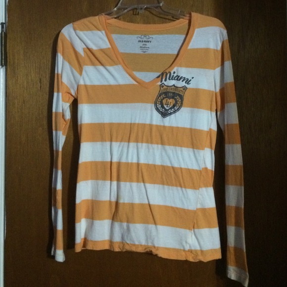 Old Navy long sleeve shirt