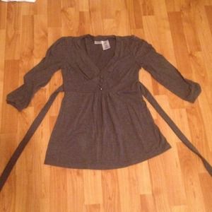 Dark grey crop long sleeve shirt with tie back