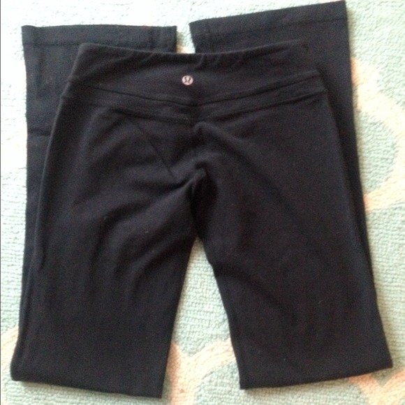 Black Lululemon pants