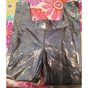 🎉RARE🎉 PINK holographic leggings