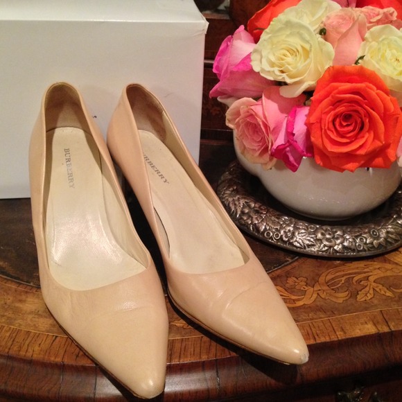 Burberry Nude Leather Heels