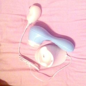 Light blue clarisonic pro NEGOTIABLE