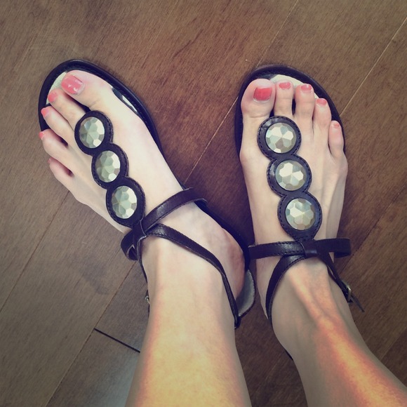 Banana Republic flat sandals
