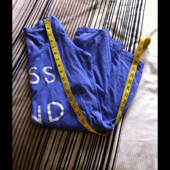 😍vs sleepwear shirt😍 - Picture 4 of 4