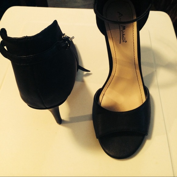 New Black sandal heels