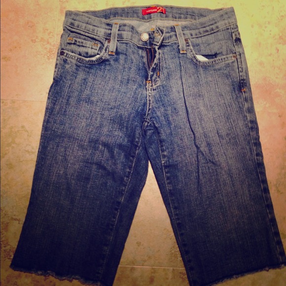Cut off jeans