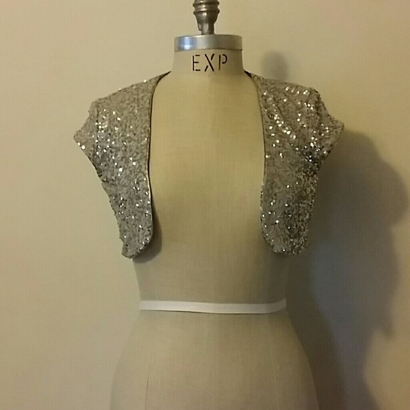 Express shrug