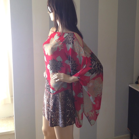 Chiffon asian floral coverup floaty loose top - Picture 3 of 4