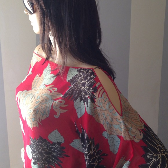 Chiffon asian floral coverup floaty loose top - Picture 4 of 4