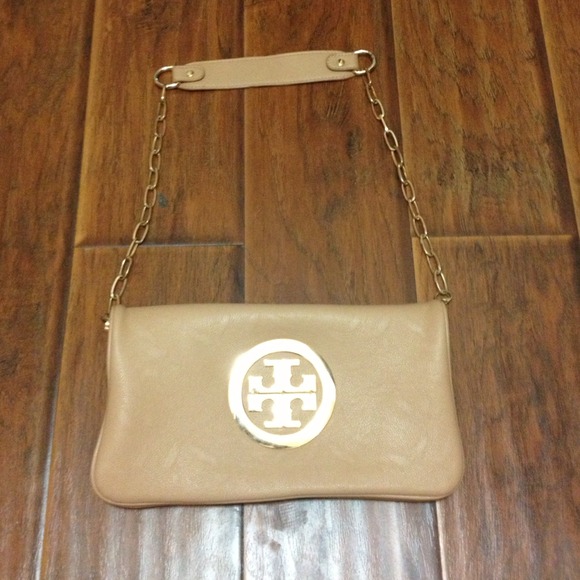 Tory Burch Reva Clutch!! Reduce price to sell!