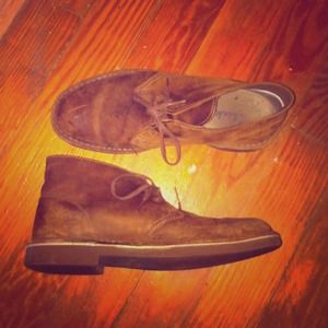 Men's Clarks Chukka Boots!