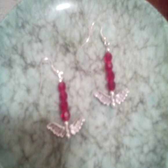 Long hanging earings - Picture 1 of 1