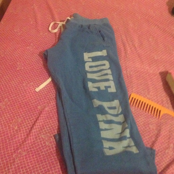Love pink sweatpants