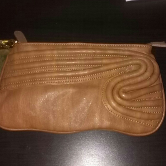 Cute clutch