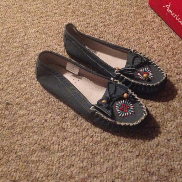 Inspired moccasin flats