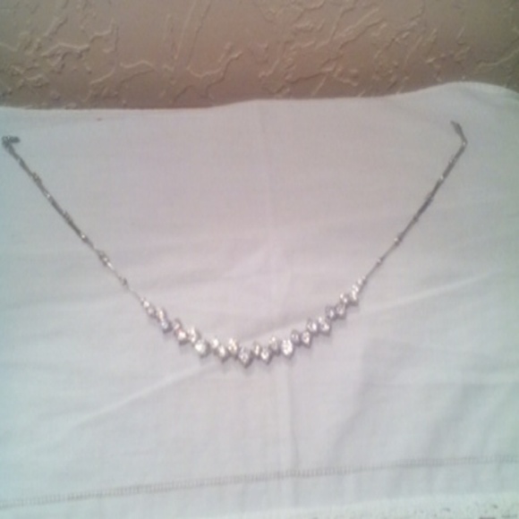 Rhinestone necklace - Picture 1 of 1