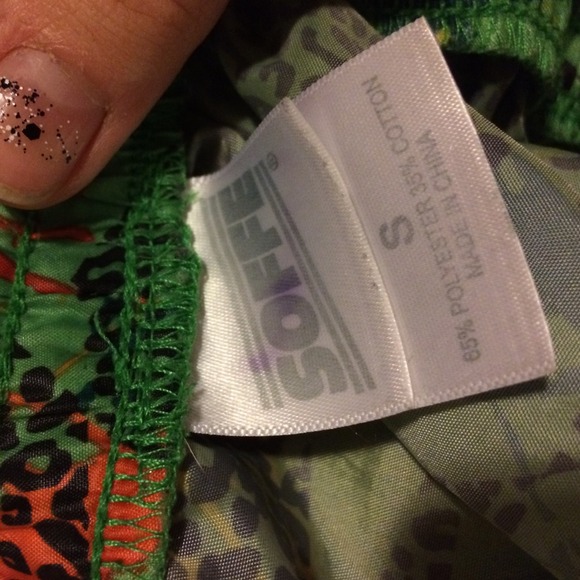 Nylon Soffee. Hot pink. Pattern green. - Picture 2 of 2