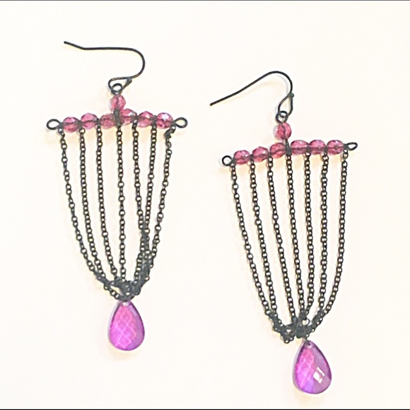 Express Jewelry - 🌅👂🏼Purple & Black Chandelier Earrings Express Jewelry - 🌅👂🏼Purple & Black Chandelier Earrings