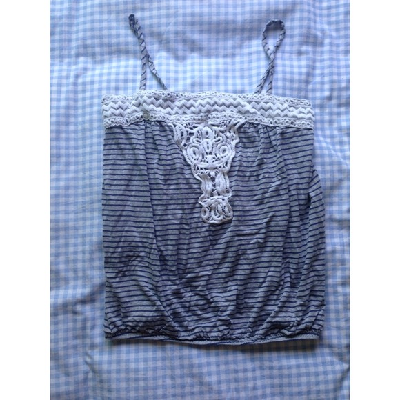 🚫Traded on Vinted🚫 Top with Crochet design - Picture 1 of 4