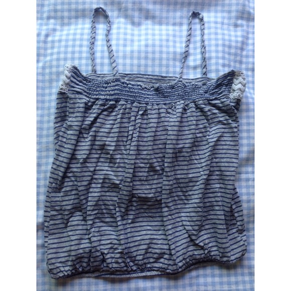 🚫Traded on Vinted🚫 Top with Crochet design - Picture 3 of 4