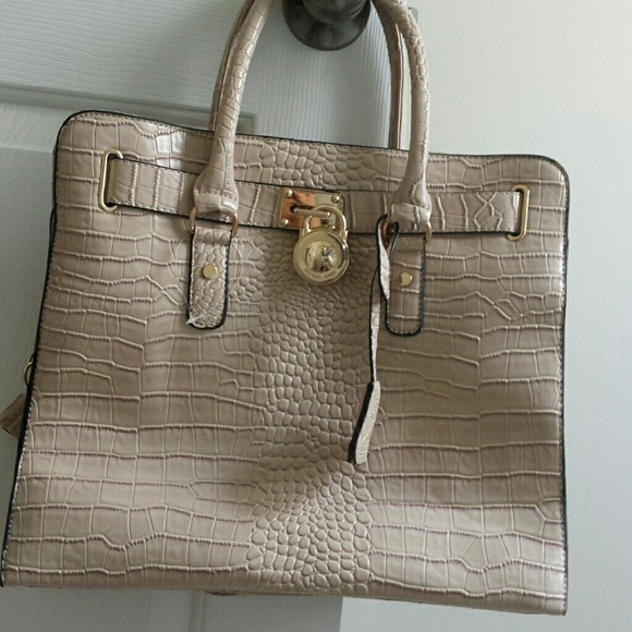 Handbags - Reduced!! Michael kors handbag
