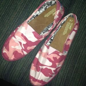 Camo toms!