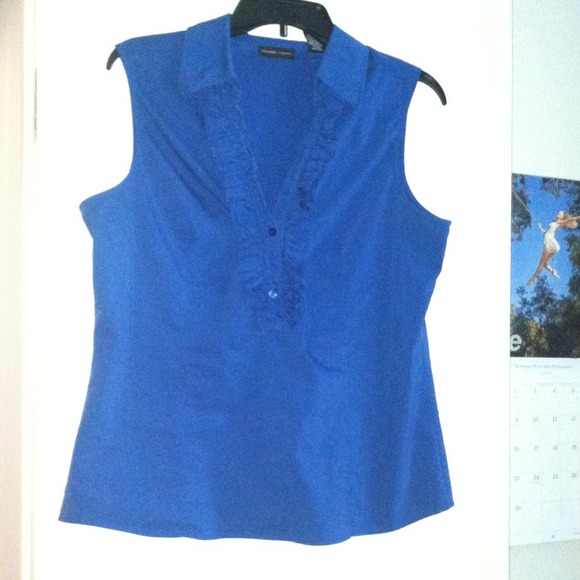 Bright blue sleeve-less top