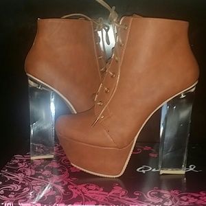Qupid cognac Monte booties
