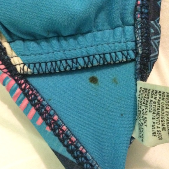 🔴HURLEY AZTEC BANDEAU SWIM TOP - Picture 4 of 4