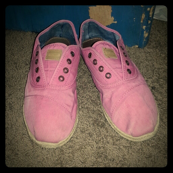 Pink Tom's