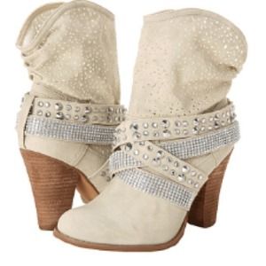 SALE ONLY TILL 12. Buckle boots