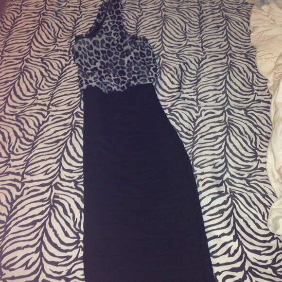 Express Dress - Picture 2 of 2