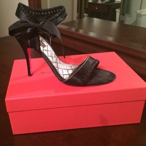 Betsey Johnson Carissa heel