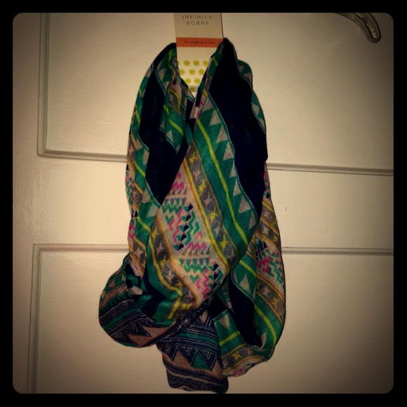 Infinity scarf