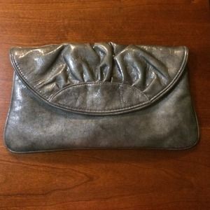 Gray clutch