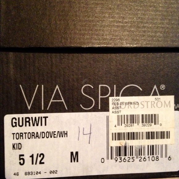 ❌SOLD IN BUNDLE❌Via Spiga tan leather  pumps - Picture 4 of 4