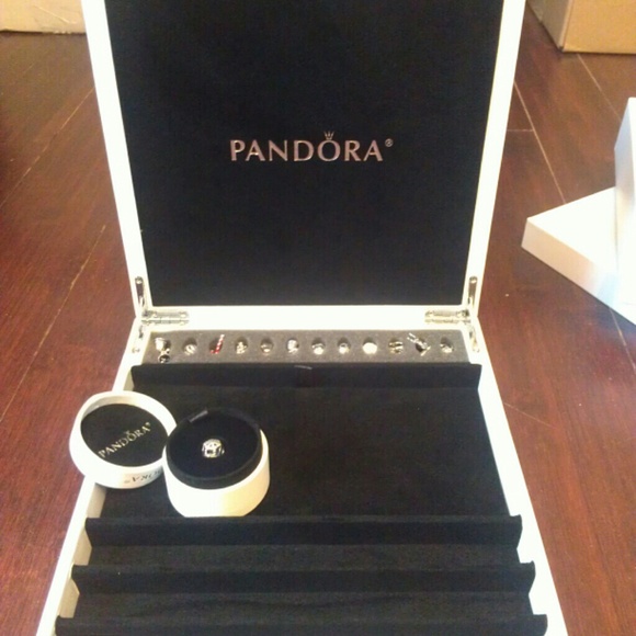 Pandora LE 12 Days of Christmas Charm Bracelet Set - Picture 2 of 4