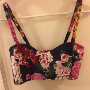 Brandy Melville floral chiyo RARE NO TRADES