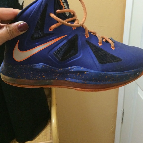 Kids Lebrons for sale!