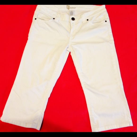 Cp Jeans Capris - Picture 2 of 2