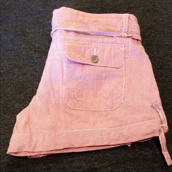 Cabostyle Style Shorts - Picture 2 of 3