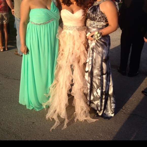 GORGEOUS PROM DRESS
