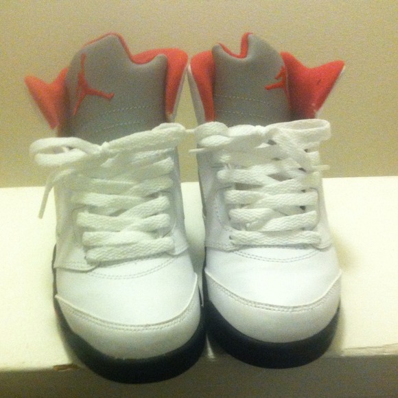 Fire Red 5s 2y ❌SOLD❌