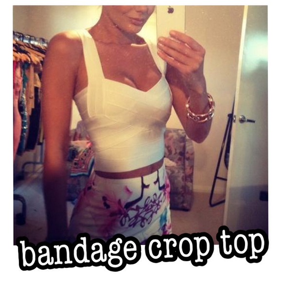 🌼 Traded 🌼 via Vinted! Bandage Crop Top