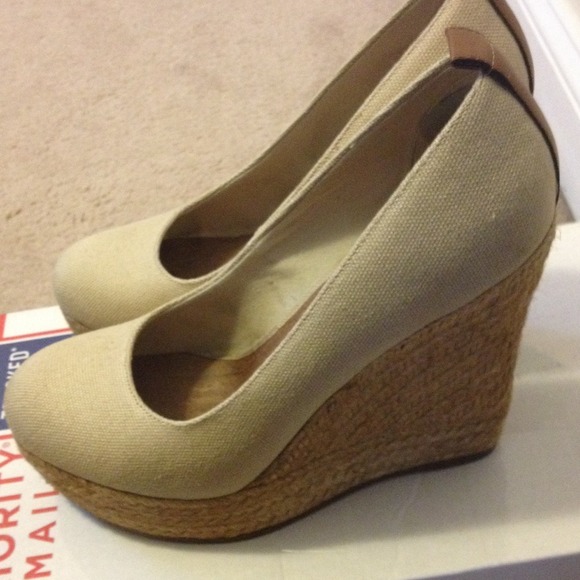 Aldo Summer Wedges!!!!