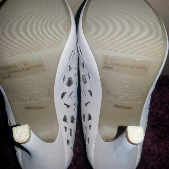 ??STUNNING OPENTOE HEELS?? - Picture 2 of 2