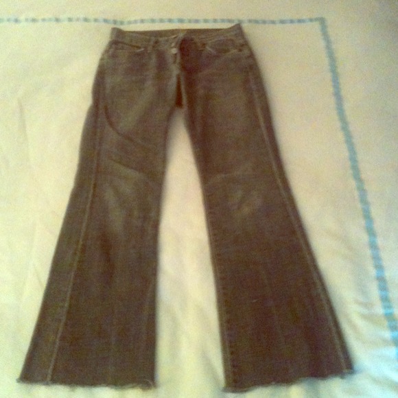 7 jeans- light wash- boy cut- 28" inseam